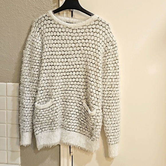 NWT BEST LIVE Fuzzy Wool Sweater. Gray/White w Pockets. Large - Picture 1 of 10